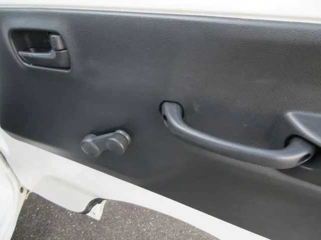 キャリイトラック　４ＷＤ（スズキ）の車両写真