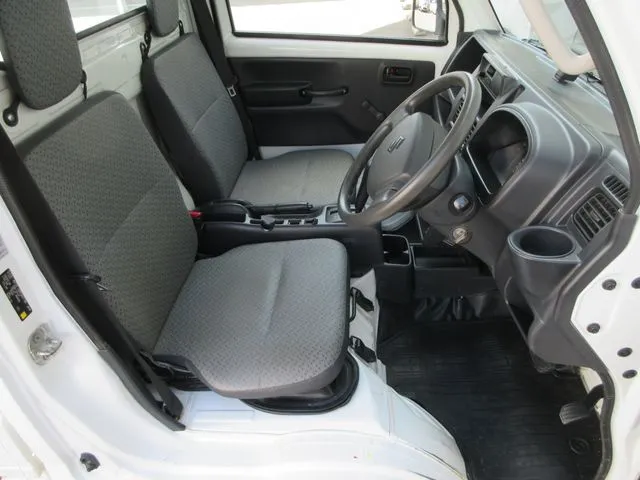 キャリイトラック　４ＷＤ（スズキ）の車両写真