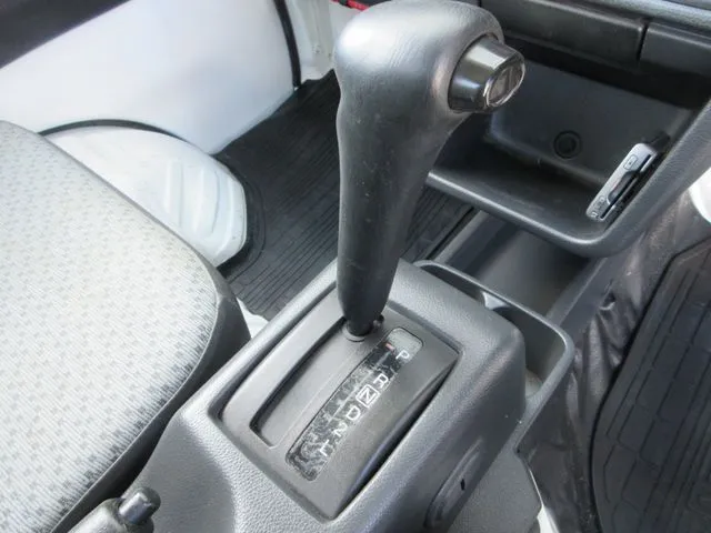 キャリイトラック　４ＷＤ（スズキ）の車両写真