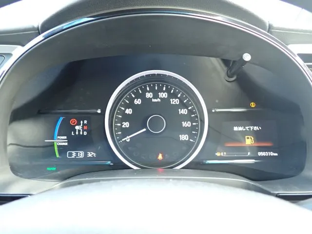 シャトル　ハイブリッド（ホンダ）の車両写真