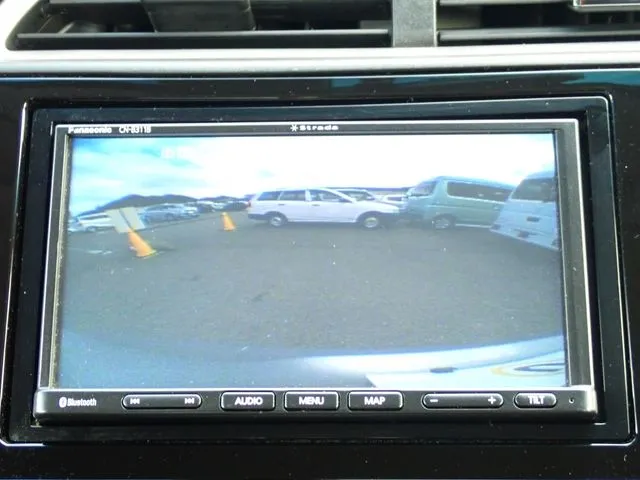 シャトル　ハイブリッド（ホンダ）の車両写真