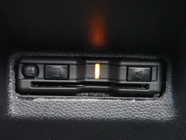 シャトル　ハイブリッド（ホンダ）の車両写真