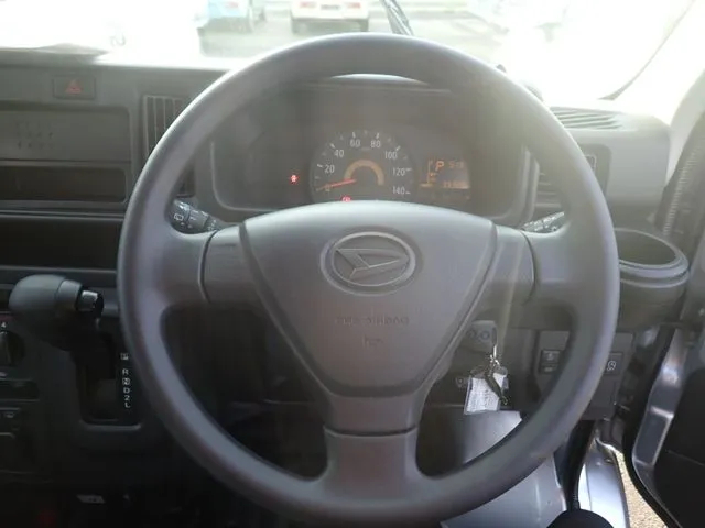 ハイゼットカーゴ(ダイハツ)の車両写真