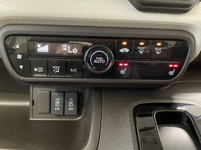 Ｎ　ＢＯＸ（ホンダ）の車両写真