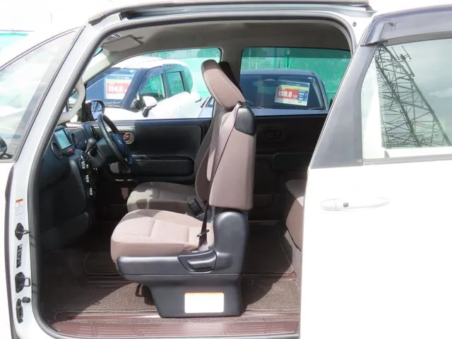 トヨタ　スペイド