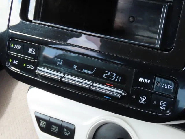 トヨタ　プリウス