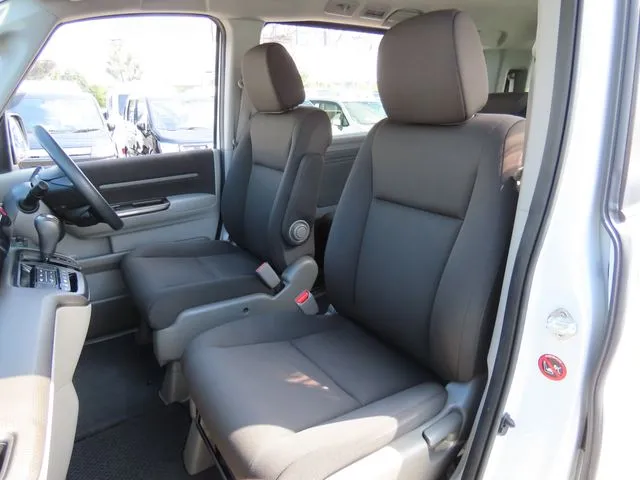 ステップワゴン（ホンダ）の車両写真