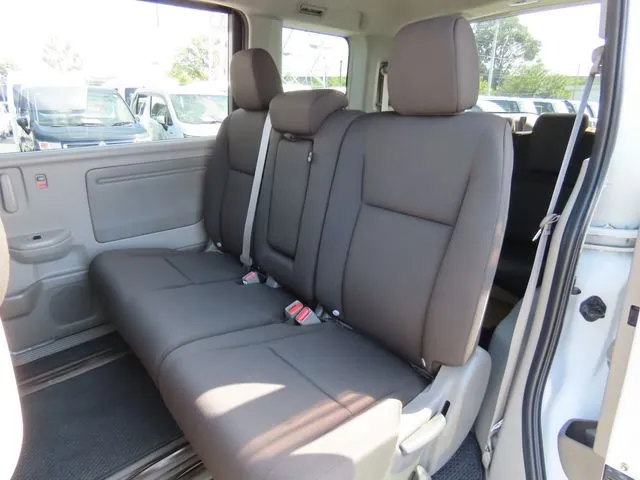 ステップワゴン（ホンダ）の車両写真