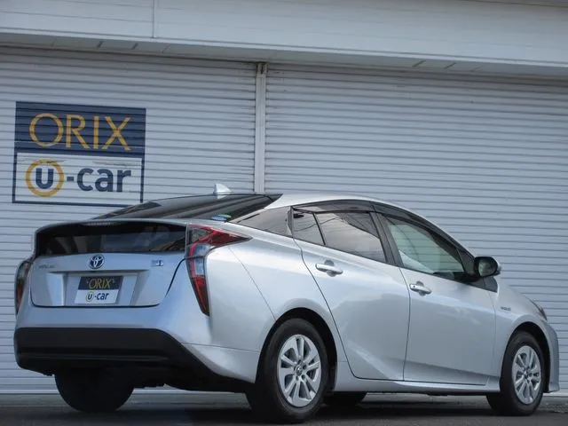 プリウス(トヨタ)の車両写真