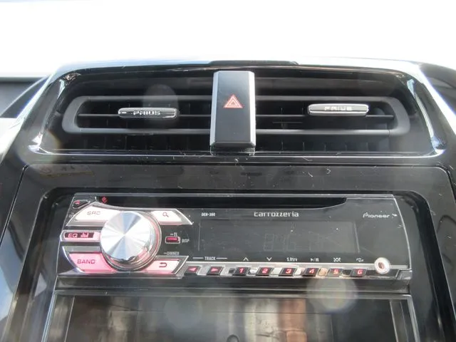 プリウス(トヨタ)の車両写真