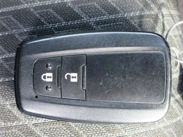 プリウス(トヨタ)の車両写真