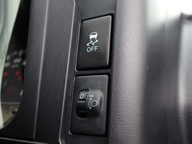 サクシードバン　２ＷＤ（トヨタ）の車両写真