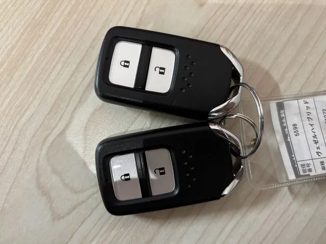 ヴェゼル　ハイブリッド（ホンダ）の車両写真