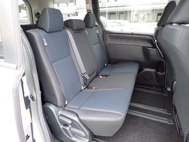 ノア（トヨタ）の車両写真