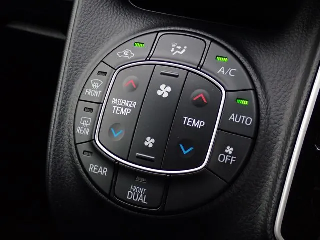 ノア（トヨタ）の車両写真