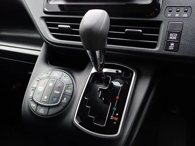 ノア（トヨタ）の車両写真