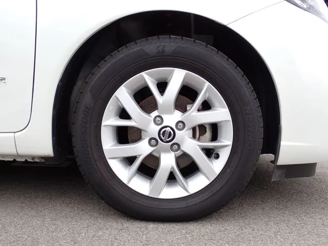 ノート（ニッサン）の車両写真