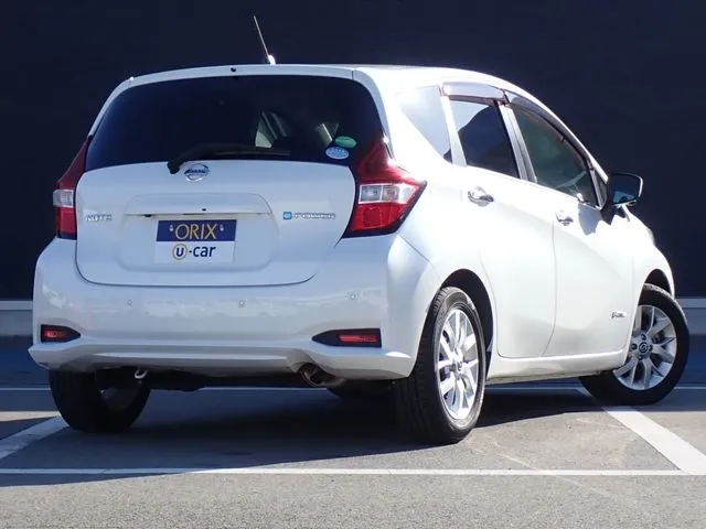 ノート（ニッサン）の車両写真