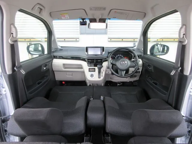 ムーヴ　４ＷＤ（ダイハツ）の車両写真