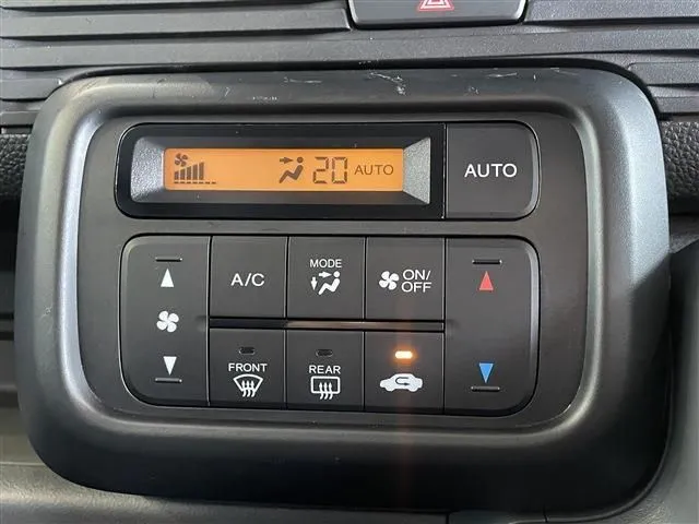 N-VAN(ホンダ)の車両写真