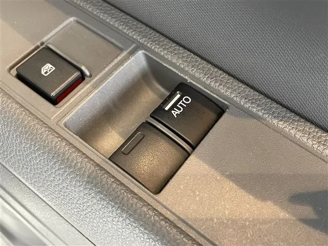 N-VAN(ホンダ)の車両写真