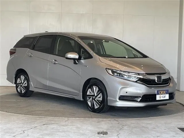 ホンダ　シャトル　ハイブリッド