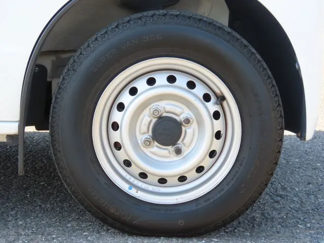 エブリイバン（スズキ）の車両写真