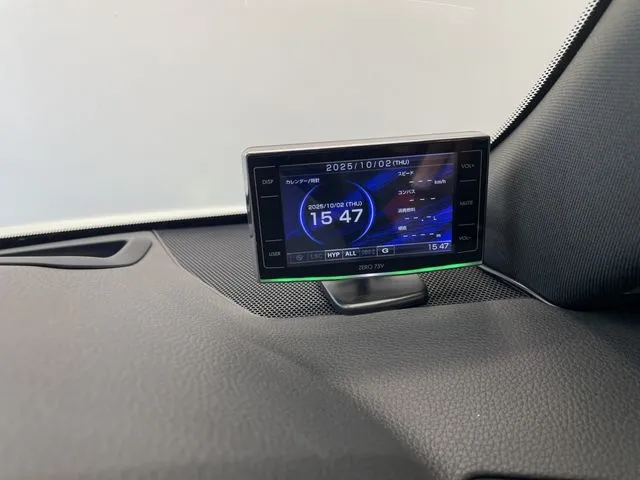 クラウン　セダン　ハイブリッド（トヨタ）の車両写真