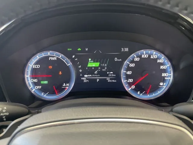 クラウン　セダン　ハイブリッド（トヨタ）の車両写真