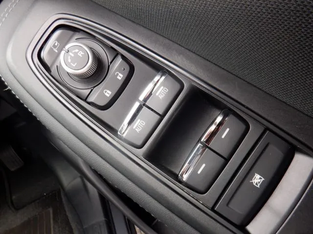 フォレスター(スバル)の車両写真