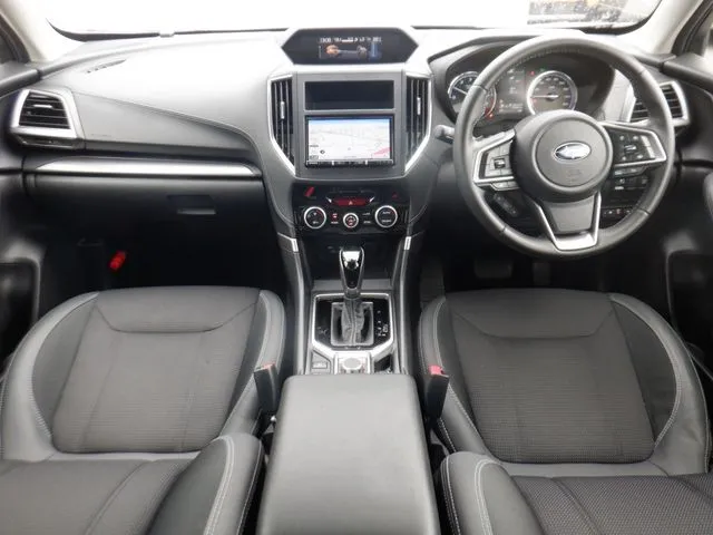 フォレスター(スバル)の車両写真