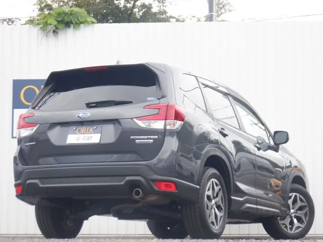 フォレスター(スバル)の車両写真