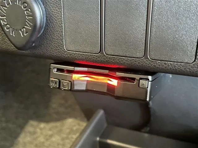 ダイハツ　ミラ　イース