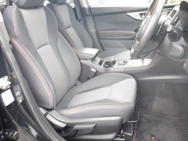 ＳＵＢＡＲＵ　ＸＶ（スバル）の車両写真