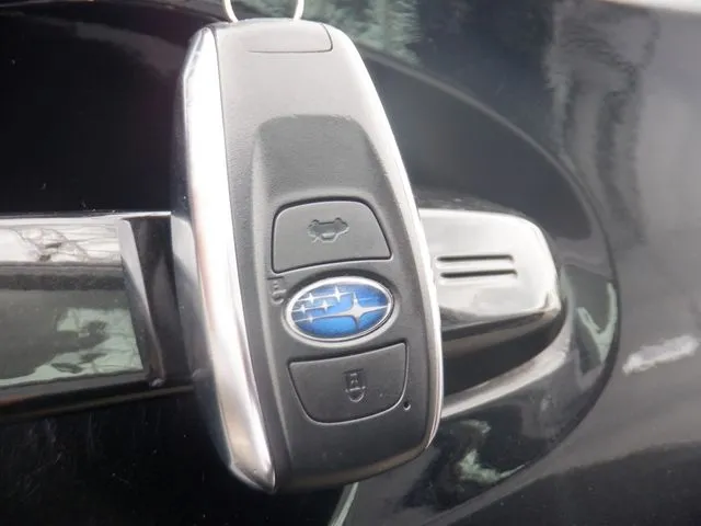 ＳＵＢＡＲＵ　ＸＶ（スバル）の車両写真