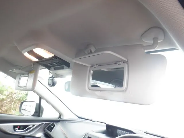 ＳＵＢＡＲＵ　ＸＶ（スバル）の車両写真