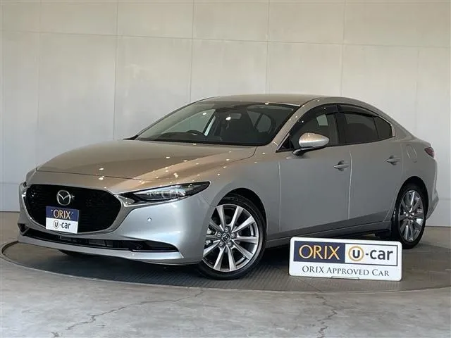 マツダ ＭＡＺＤＡ３　セダン