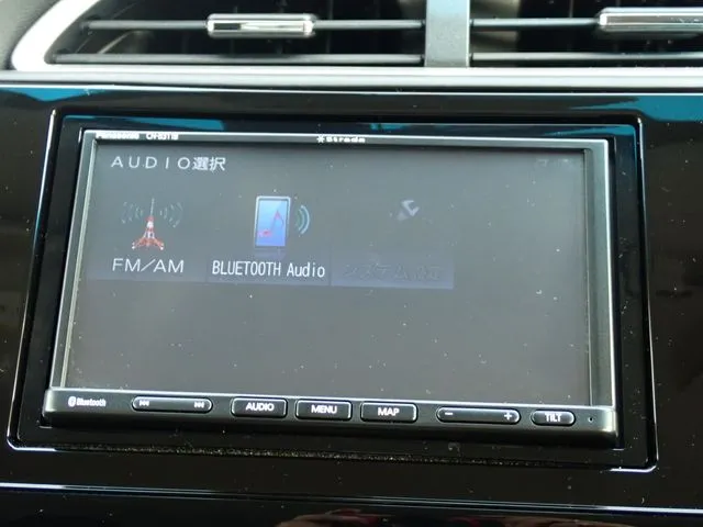 シャトル　ハイブリッド（ホンダ）の車両写真