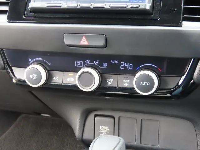 ホンダ　フィット　ｅ：ＨＥＶ