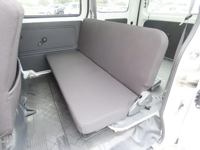 ダイハツ ハイゼットカーゴ