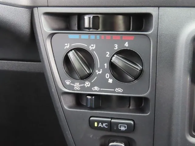 ダイハツ ハイゼットカーゴ