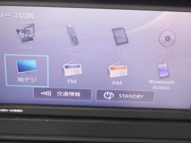 タント（ダイハツ）の車両写真