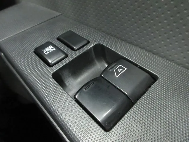 ニッサン　ＮＶ１５０　ＡＤ　４ＷＤ