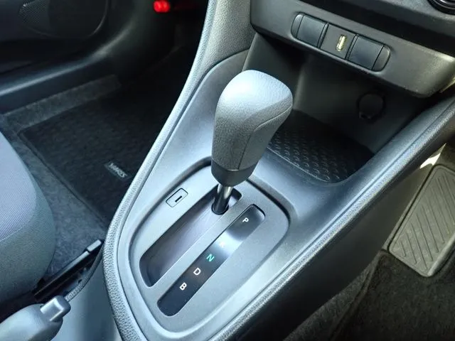 トヨタ　ヤリス