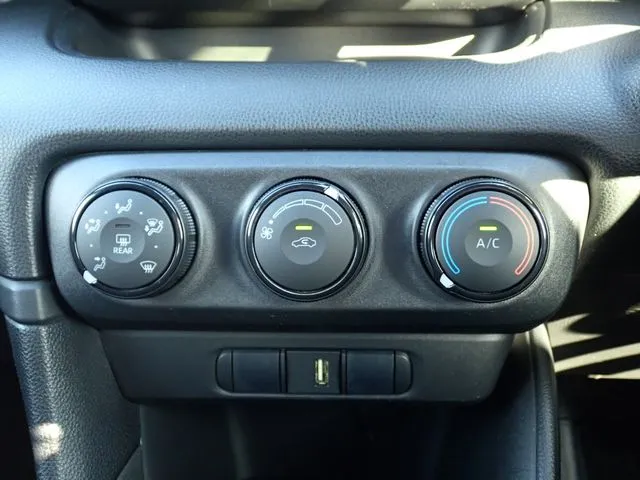 トヨタ　ヤリス