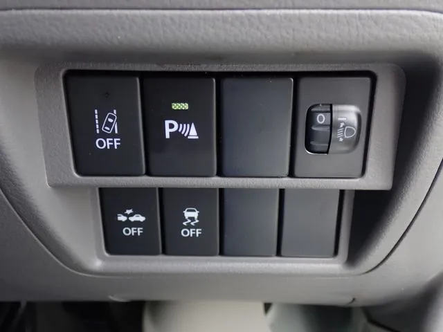 エブリイバン（スズキ）の車両写真