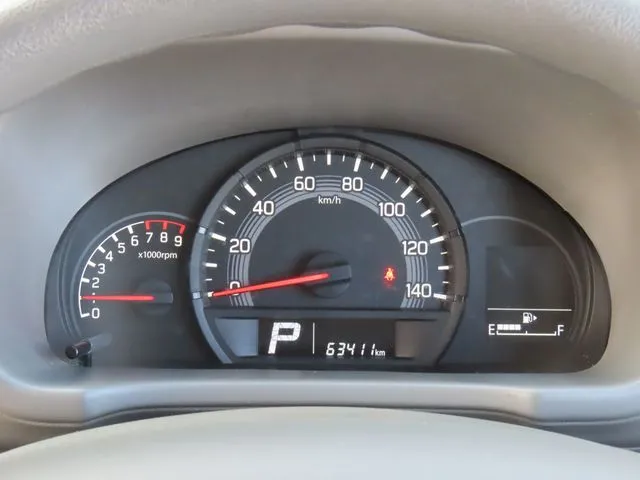 エブリイバン（スズキ）の車両写真