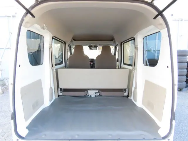 エブリイバン（スズキ）の車両写真