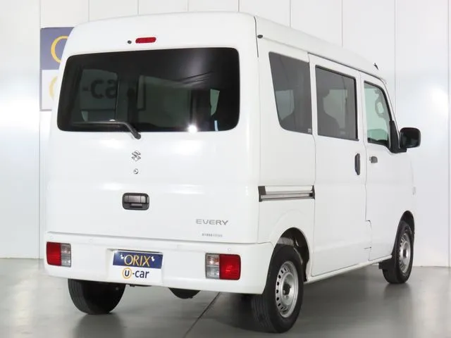 エブリイバン（スズキ）の車両写真
