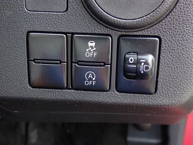 ダイハツ　ミラ　イース